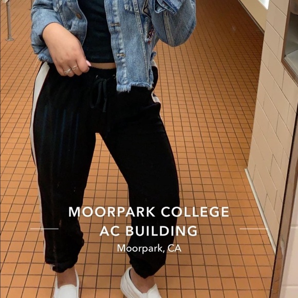 Joggers - Picture 1 of 3